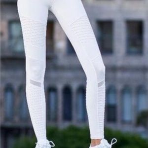 Alo white Moto legging.New without tags. Never worn.